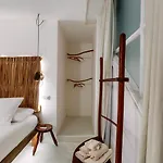 Crobi Museum And Bed & Breakfast