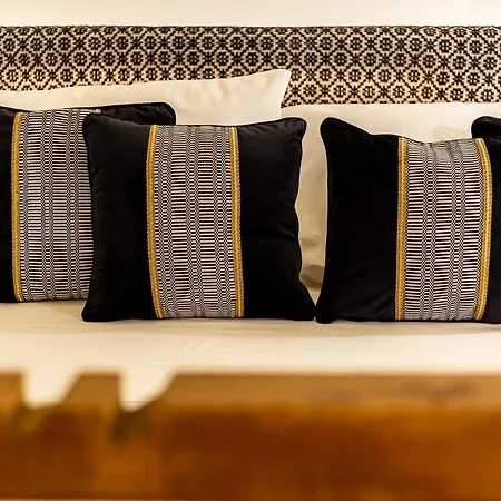 Crobi Museum And Couette-café Cagliari