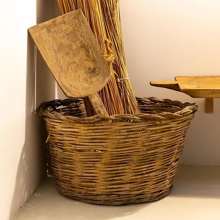 فندق مبيت وإفطار Crobi Museum And كالياري