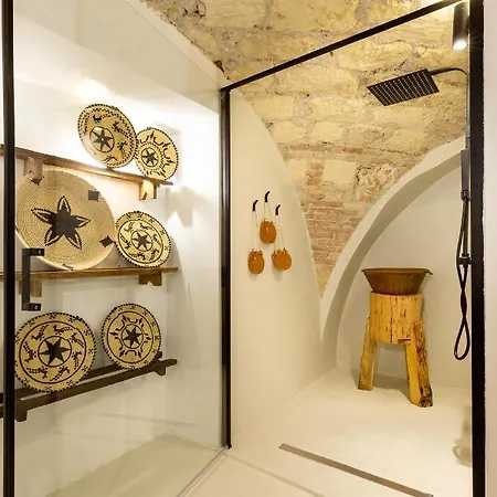 Crobi Museum And فندق مبيت وإفطار