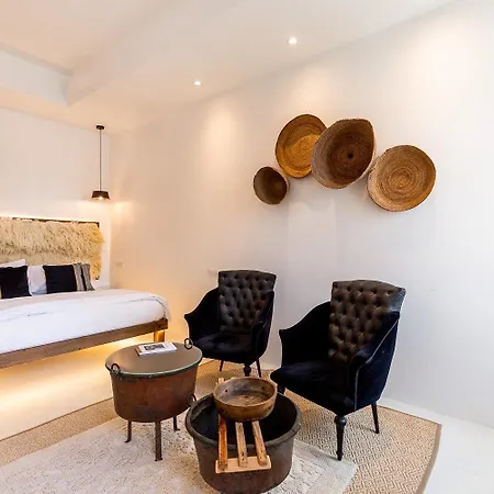 فندق مبيت وإفطار Crobi Museum And كالياري