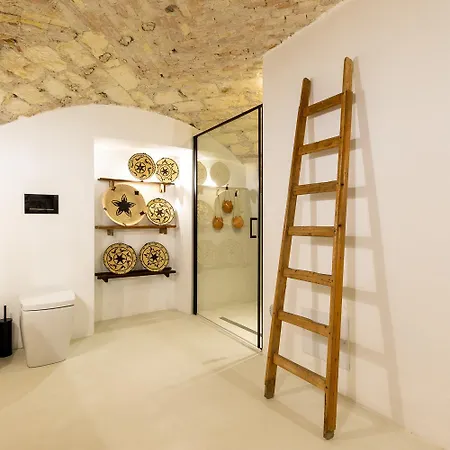 Crobi Museum And 4* كالياري