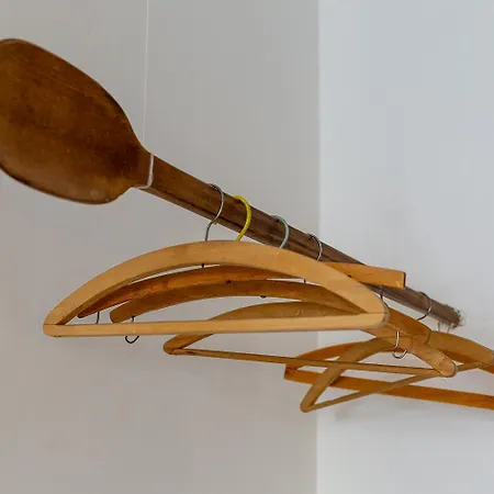 Crobi Museum And فندق مبيت وإفطار كالياري