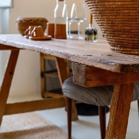 Crobi Museum And Couette-café 4*