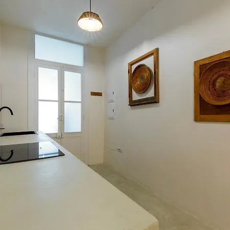 Crobi Museum And 4* كالياري