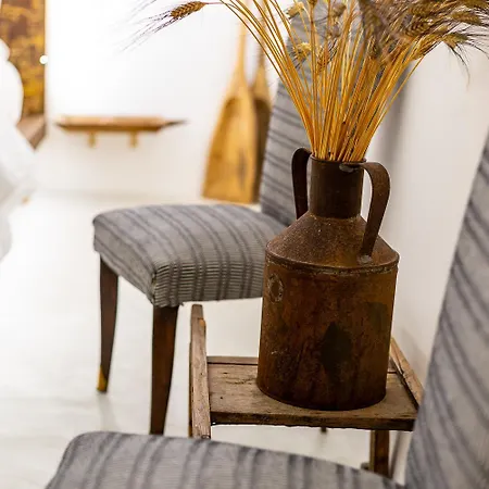 Crobi Museum And فندق مبيت وإفطار