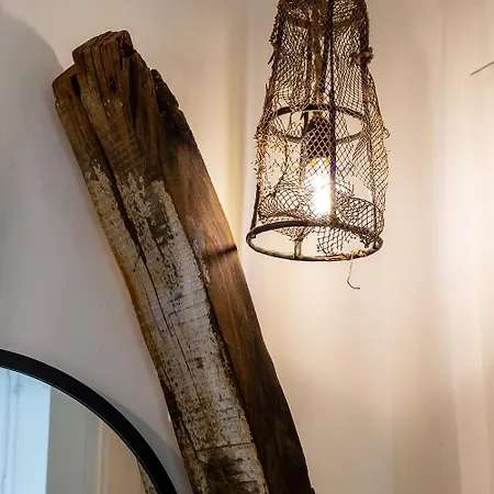 فندق مبيت وإفطار Crobi Museum And 4*