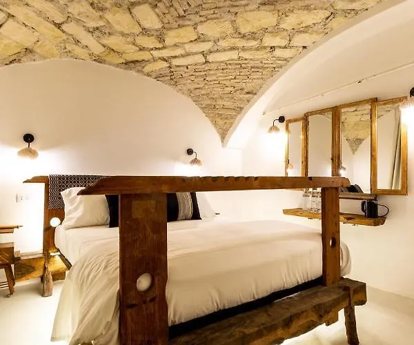 Crobi Museum And Oda ve Kahvaltı Cagliari